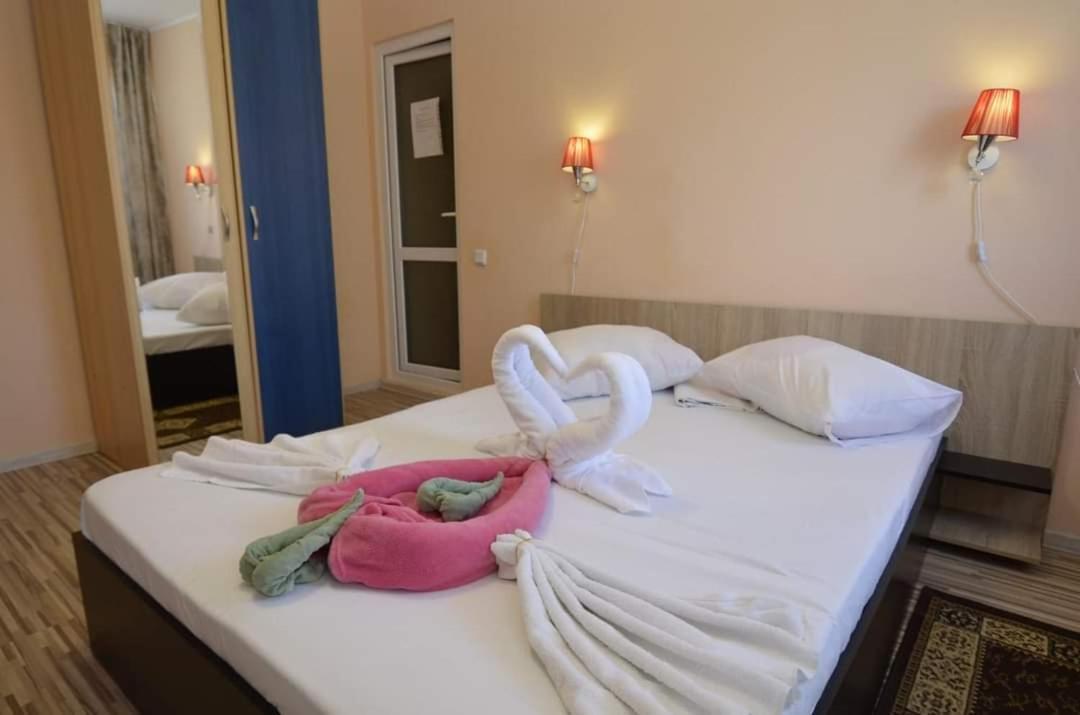 Vila Robert Hotel Schitu Ngoại thất bức ảnh