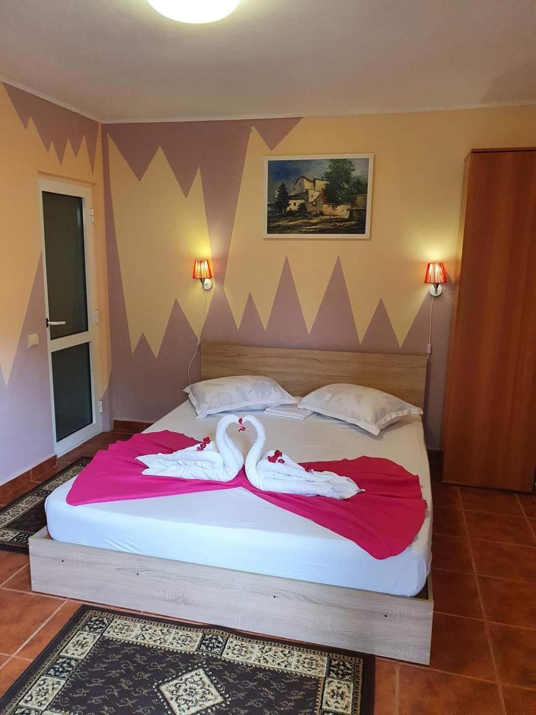 Vila Robert Hotel Schitu Ngoại thất bức ảnh